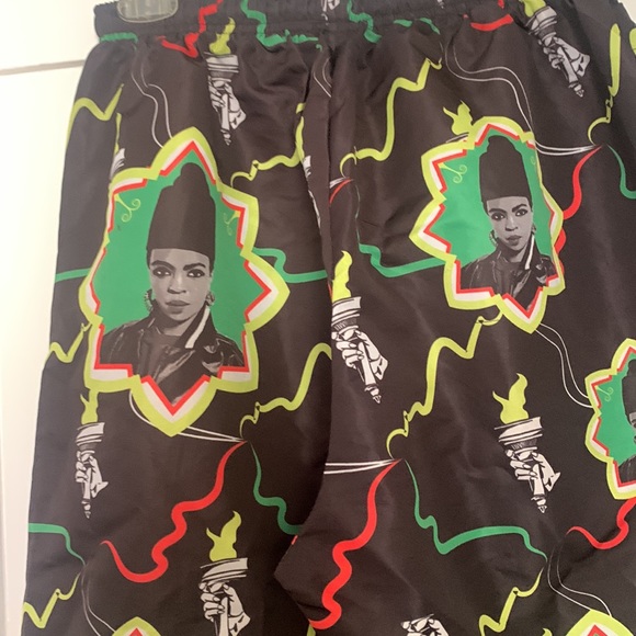 NWOT Graphics Active Sweatpants - Picture 5 of 7